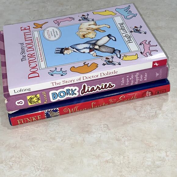 3 Kids Books Bundle DOCTOR DOLITTLE, DORK DIARIES, & WHEN SANTA FELL TO EARTH - Picture 8 of 12